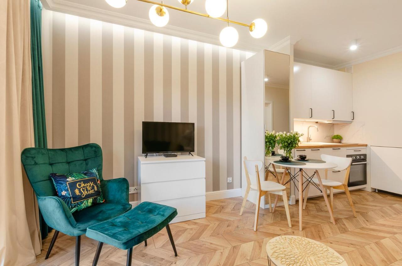 Sky Home- Green Apartament -Manufaktura, Bezplatny Parking, Klimatyzacja, Dostep Na Kod Lódź Exterior foto